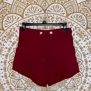 maroon AVIA athletic shorts with pockets